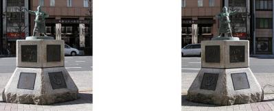 相撲の街 両国の横綱像 ミラー法3D立体ステレオ写真