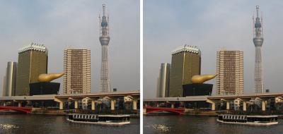 東京スカイツリー574mと水上バスと金色オブジェ 平行法3Dステレオ立体写真