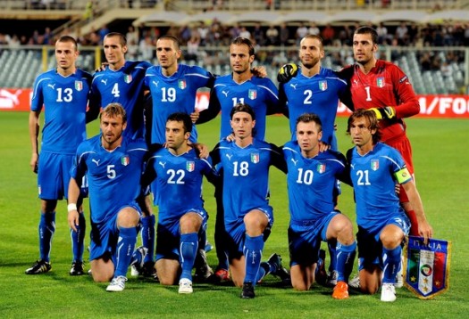 イタリア代表集合写真vsフェロー諸島EURO2012