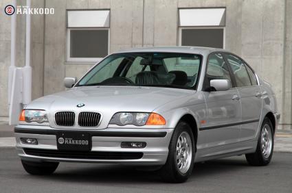 BMW320-1.jpg