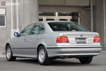 BMW525-2.jpg