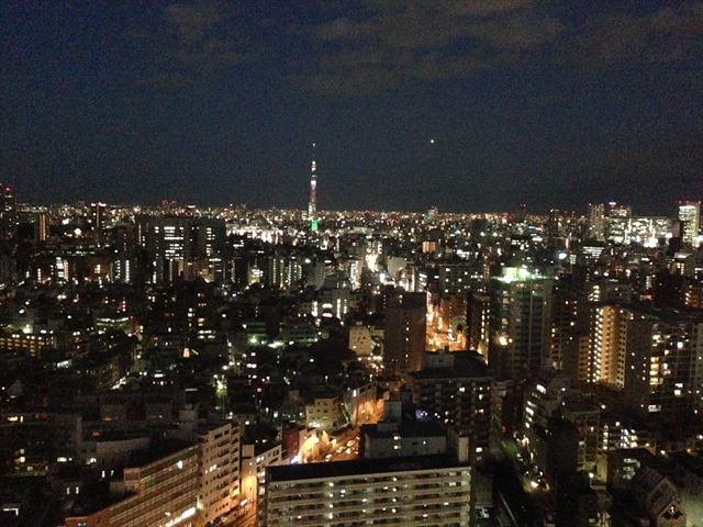 東京スカイツリーと夜景