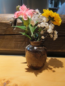 0テーブルの花