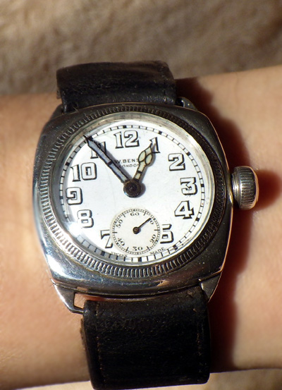 腕時計好きの趣味ブログ 今日はJW ベンソン 銀無垢 ポーセリンダイヤル