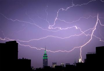 Lightning-and-the-Empire-State.jpg