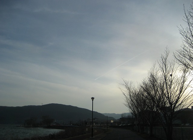 0410夕暮れの諏訪湖 (2)