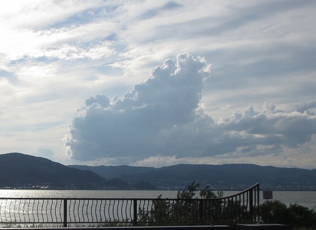 0704諏訪湖の凄い雲 (4)